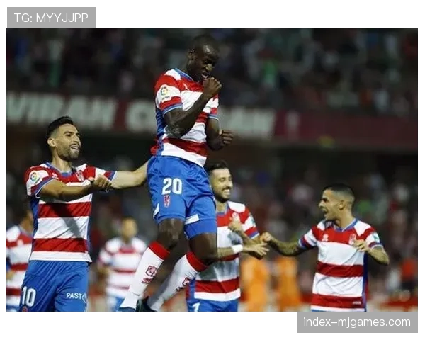 终场哨响:奥萨苏纳1-0格拉纳达,后者降级命运基本确定 终场哨响:奥萨苏纳1-0格拉纳达,后者降级命运基本确定